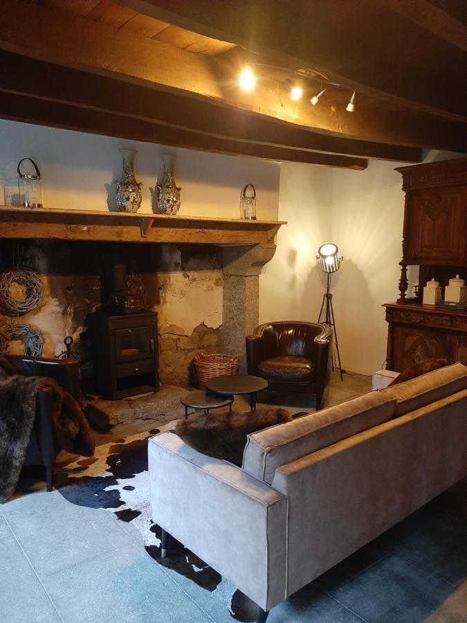 Luxe Gite Met Authentieke Kamers In De Creuse, France Valliere Exteriör bild