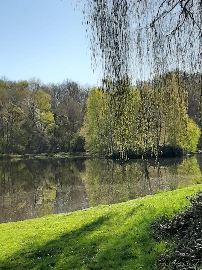 Luxe Gite Met Authentieke Kamers In De Creuse, France Valliere Exteriör bild