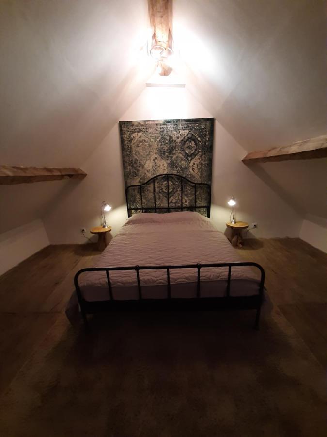 Luxe Gite Met Authentieke Kamers In De Creuse, France Valliere Exteriör bild