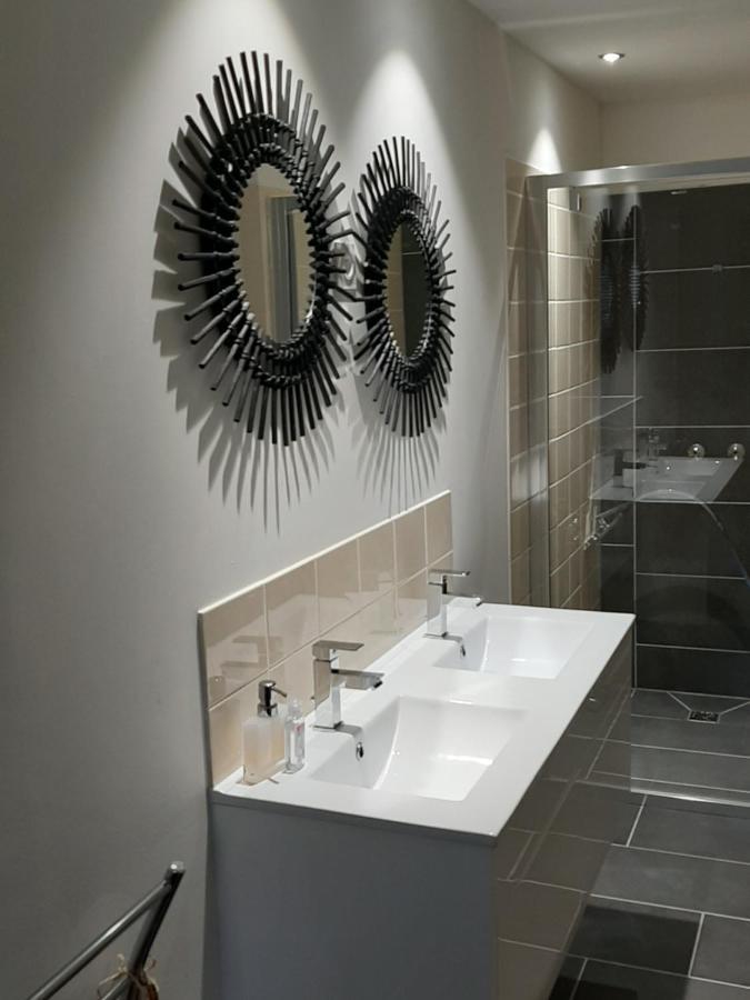Luxe Gite Met Authentieke Kamers In De Creuse, France Valliere Exteriör bild