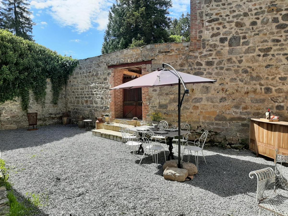 Luxe Gite Met Authentieke Kamers In De Creuse, France Valliere Exteriör bild